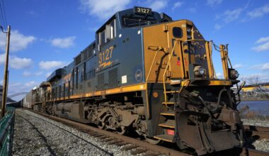Hazmat crews respond to CSX freight train derailment in Pennsylvania as residents told to shelter