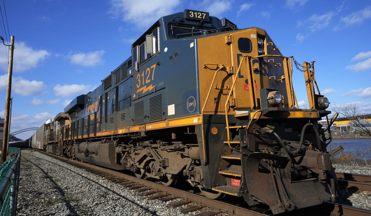 Hazmat crews respond to CSX freight train derailment in Pennsylvania as residents told to shelter
