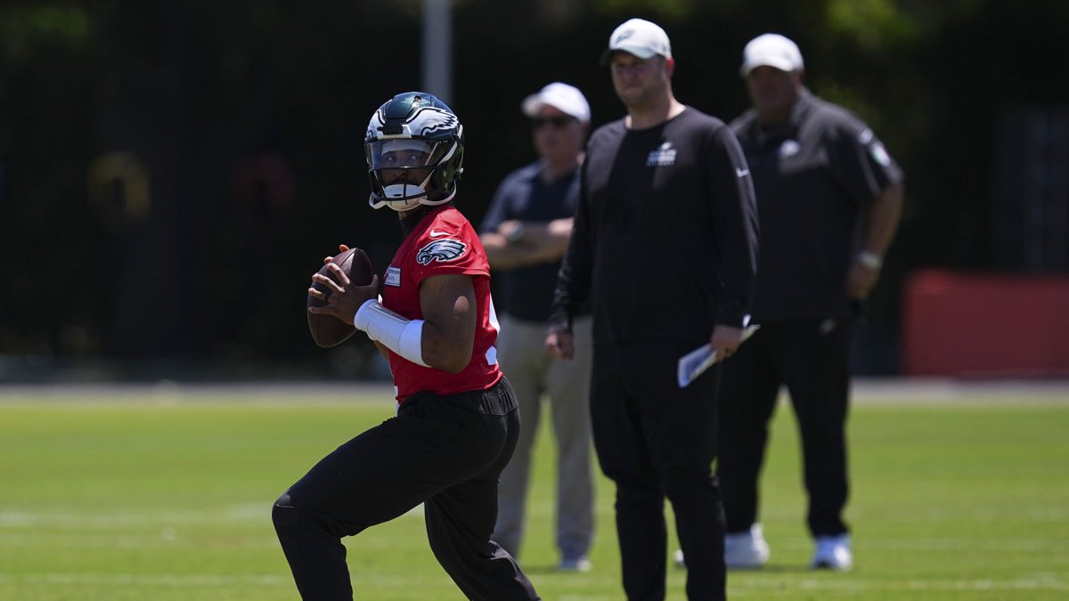 What Parks Frazier enjoys about coaching Jalen Hurts – NBC Sports Philadelphia