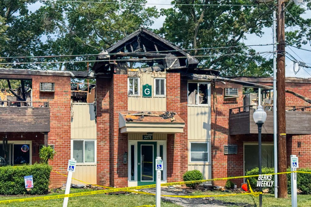 State announces aid for Oak Forest Apartment fire victims