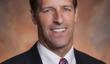 Board of Trustees chairman bows out, Jefferson Kirby ‘84 elected as successor – The Lafayette