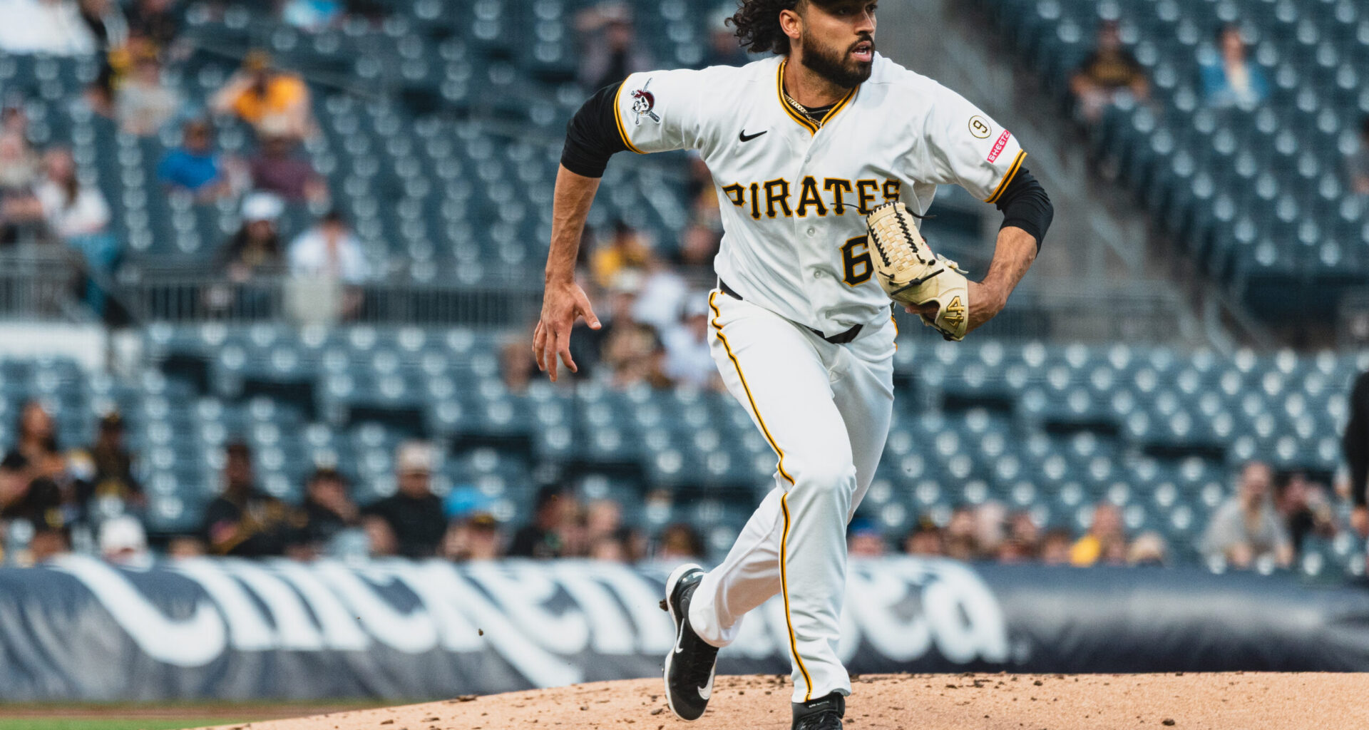 Pirates Trade: Justin Lawrence Dealt to Twins