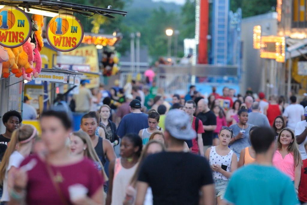 Events roundup: Holiday spirit gaining momentum as milestone date nears