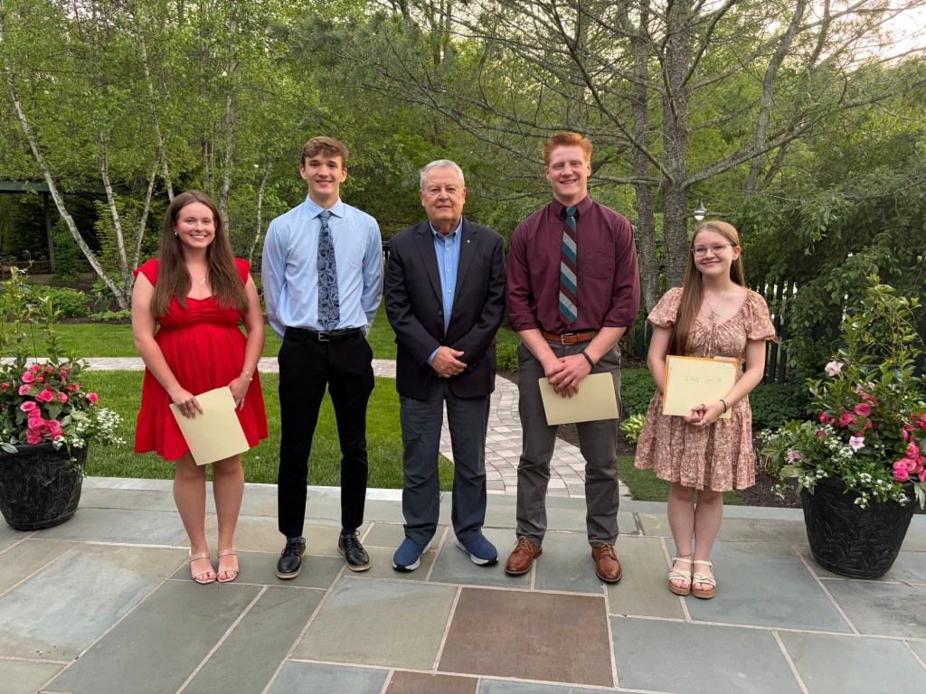Abington Lions Club awards scholarships – Scranton Times-Tribune