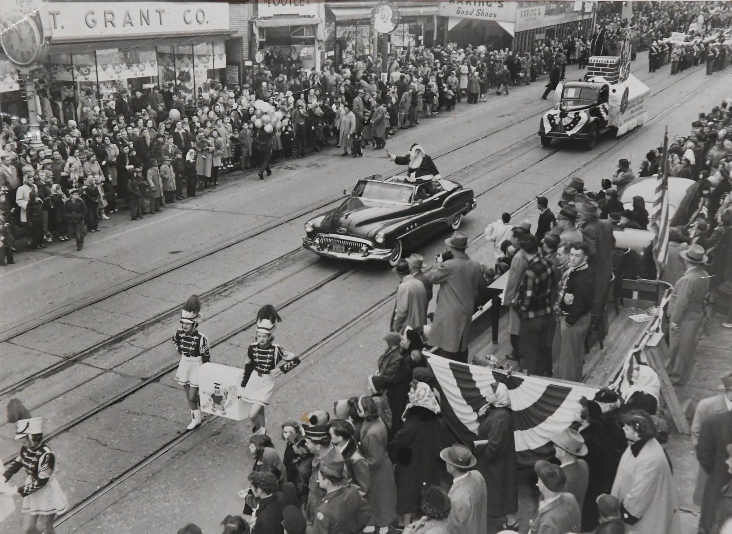 A Christmas Bond Parade attracted crowds to downtown Pottsville in...