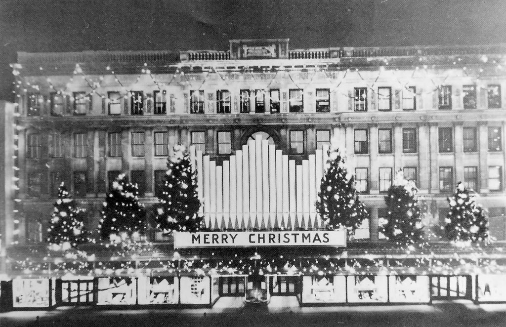 The Globe Store decorated for Christmas in the early 1940s....