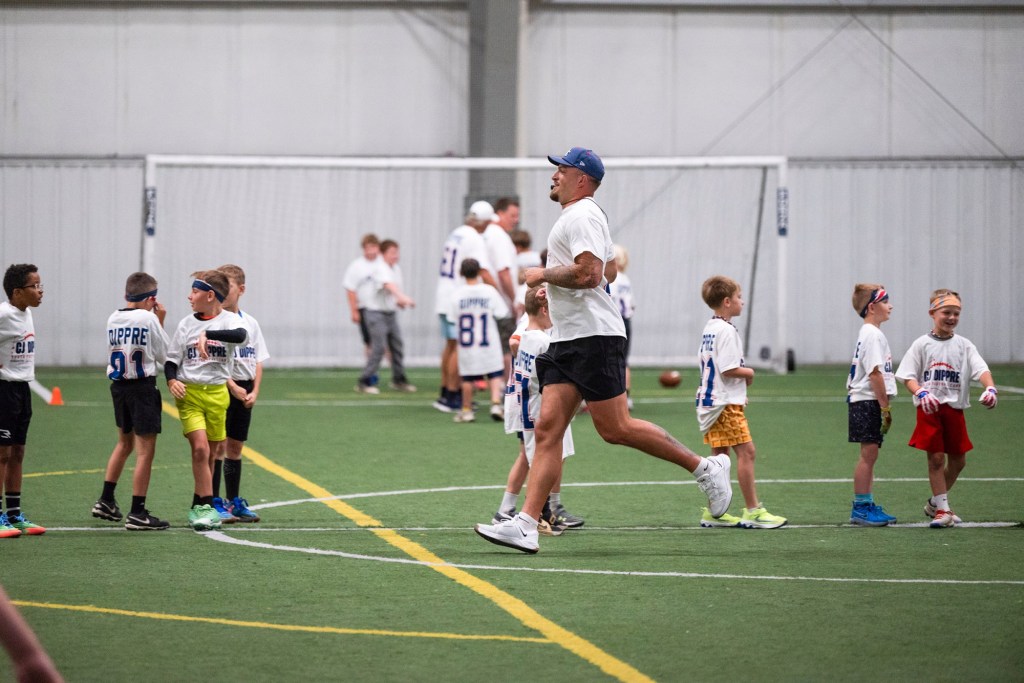 VIDEO: New England Patriots tight end CJ Dippre hosted a Youth Football Camp on Tuesday – Scranton Times-Tribune