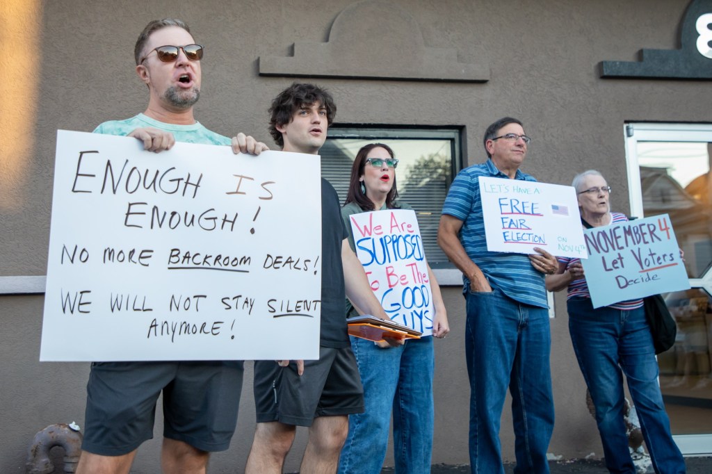 County Dem Committee tells 76 members they're ineligible for supporting independent candidates