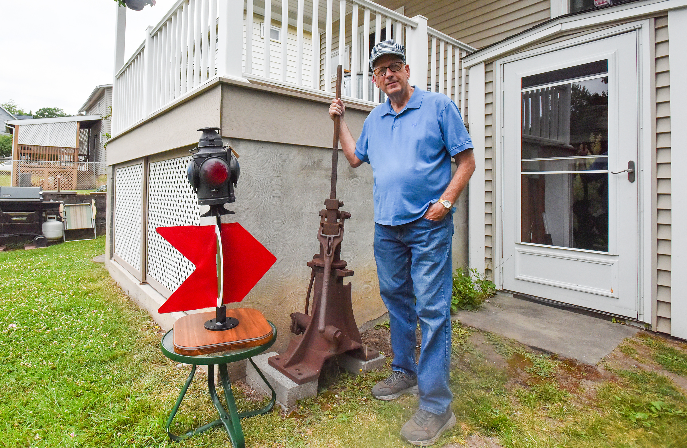 Former employee of the Delaware & Hudson Railroad Norman Barrett...