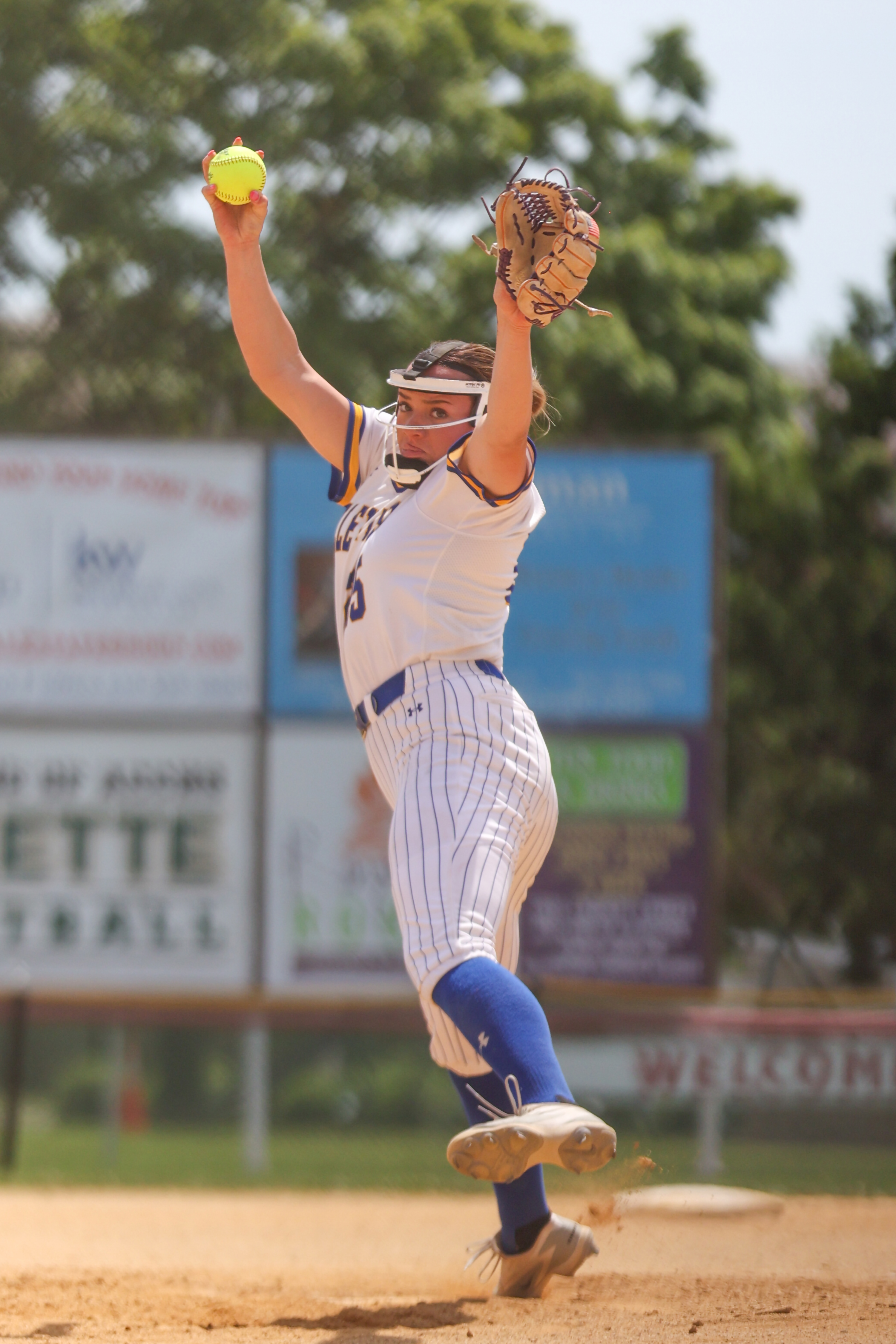 Valley View’s Abbi Call (25) pitches against Archbishop Carroll in...