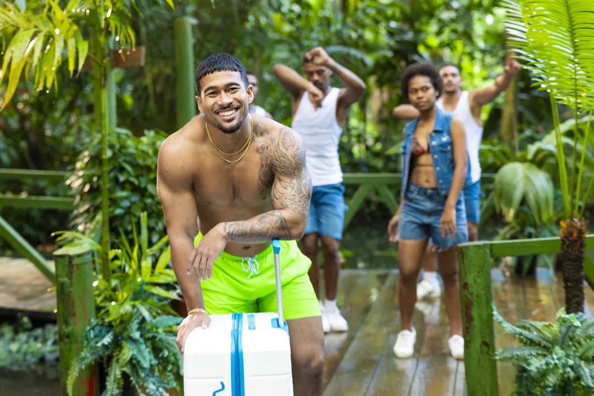 Pennsylvania Mayor Calls Out Cop Who Gave Up Badge to Star in 'Love Island USA'