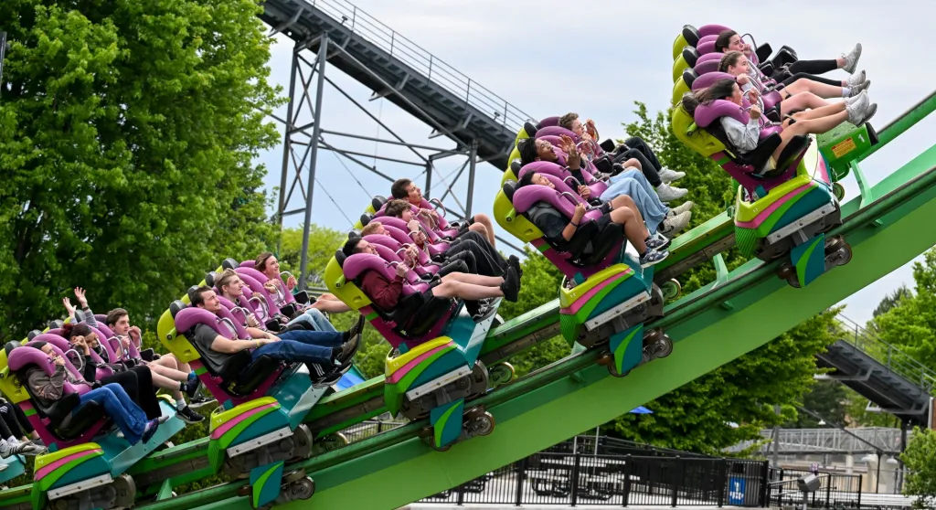 Dorney Park to offer Six Flags memberships