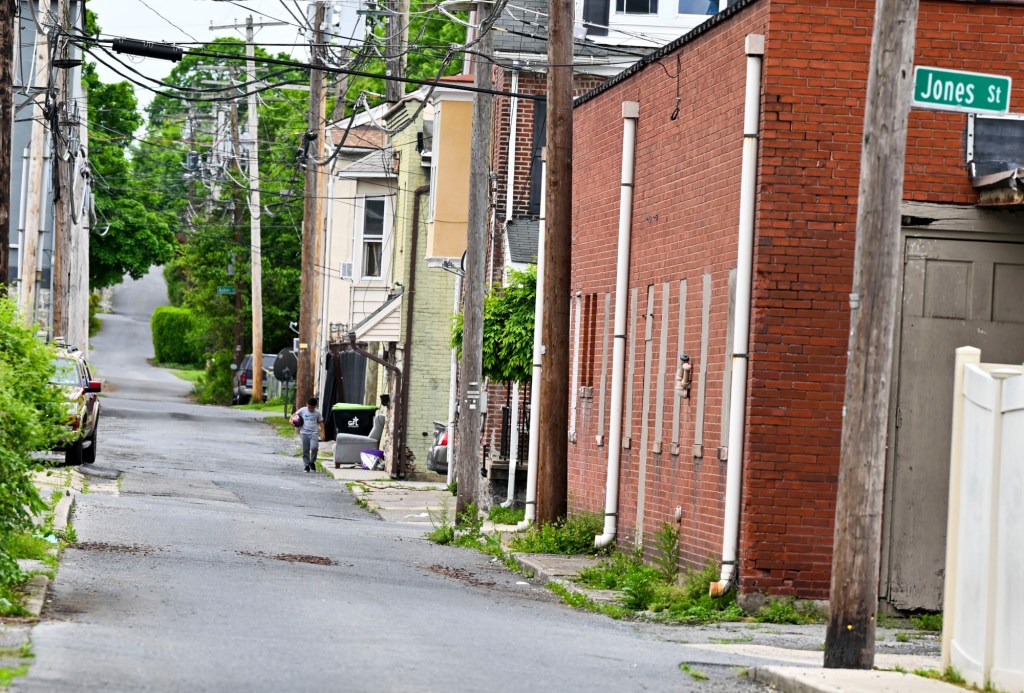 There’s bipartisan support to address Pa.’s housing crisis. Will the legislature’s efforts make a difference?