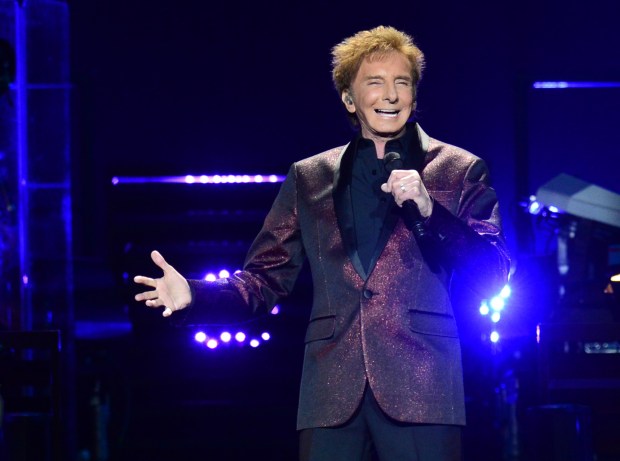Barry Manilow's farwell tour is coming to Reading. (Monica Cabrera / The Morning Call)