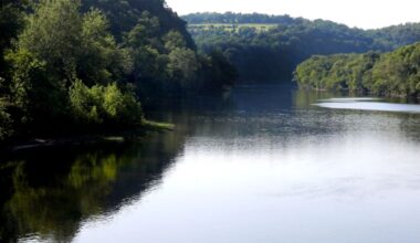 Rescue crews searching Delaware River in Easton for missing person