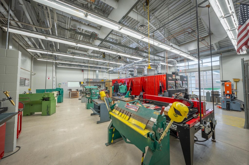 Auburn Career Center, Perry Schools, Lake Erie College form new partnership