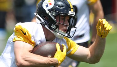 May 28, 2026; Pittsburgh, PA, USA; Pittsburgh Steelers running back Eli Heidenreich (29) participates in OTA drills at the UPMC Rooney Sports Complex.