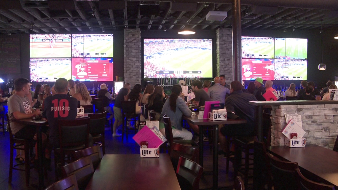 Soccer fans in Scranton cheer on Team USA
