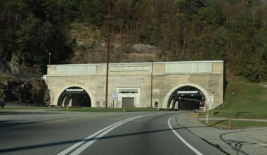 150 people forced to evacuate vehicles due to fire in Pa. Turnpike tunnel
