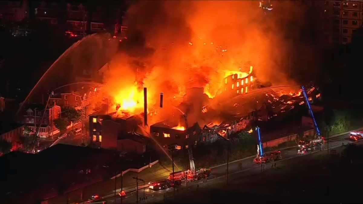 Massive fire engulfs multiple homes in Allentown on Wednesday night – NBC10 Philadelphia