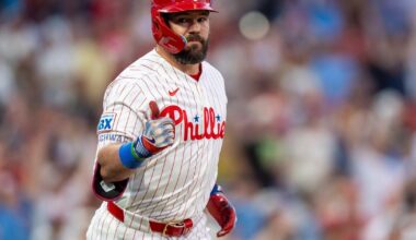 Kyle Schwarber hits 3 homers, Bryce Harper hits for cycle as Philadelphia Phillies rout Mets