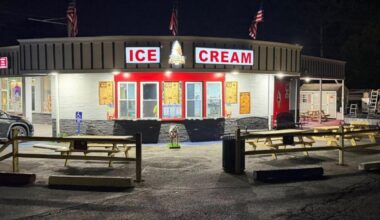 Buck Cow-nty Ice Cream Now open in Bensalem, PA