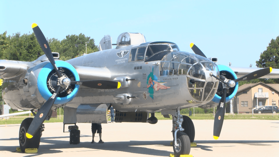 Rare WWII aircraft touch down in Erie, offer flights