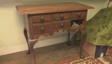 Descendant of Betsy Ross donates sewing table to her house and will stop in Philadelphia on historic bike ride