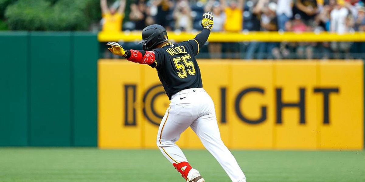 With Cruz on IL, Esmerlyn Valdez called up again