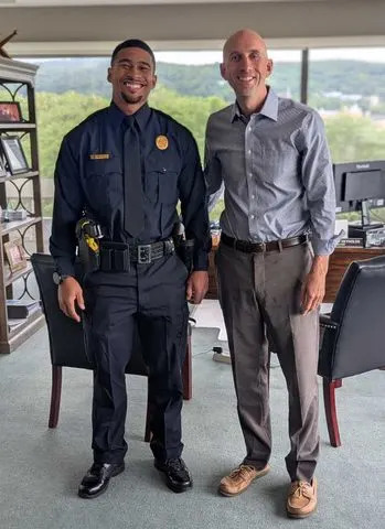 Sean Reifel and Bethlehem Mayor J. William Reynolds in August 2025Credit: Bethlehem Police Department
