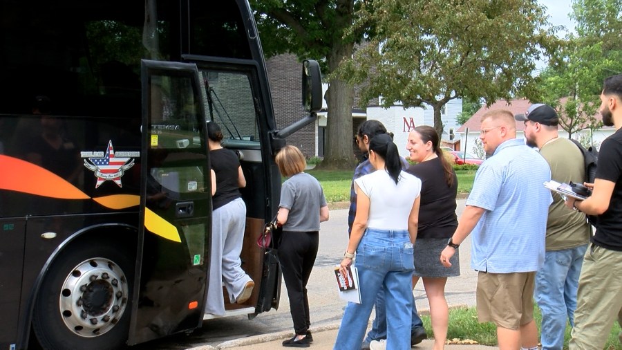 Jefferson Educational Society takes trip to Harrisburg with government officials