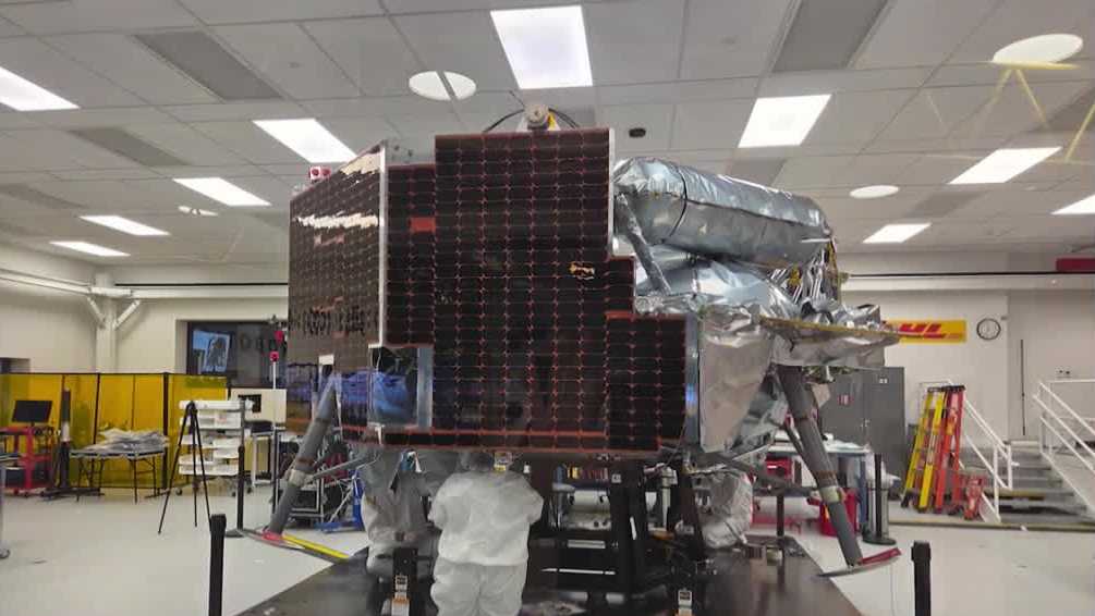 Astrobotic unveils Griffin-1 lunar lander for moon mission