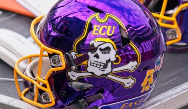 Eagles reportedly sign undrafted defensive tackle who intended on playing college football in 2026