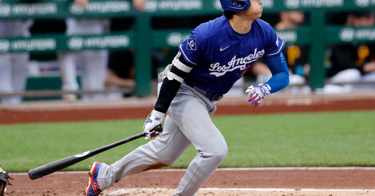 Shohei Ohtani injured in Dodgers' 8-6 win over Pirates