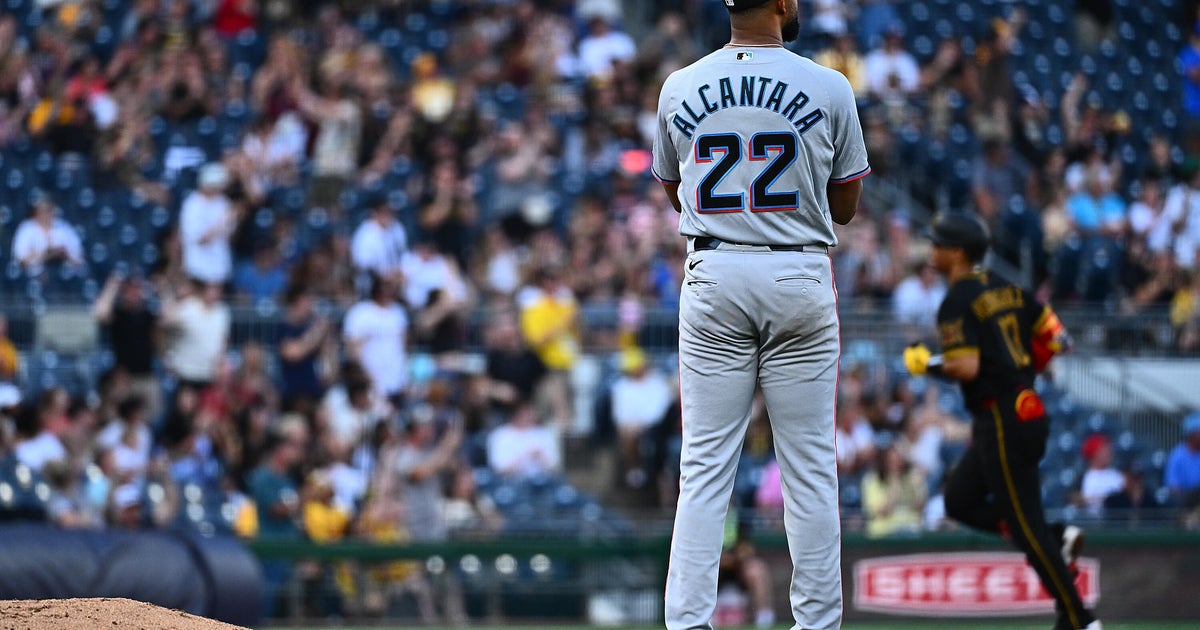 Marlins continue winning ways as Pirates lose again