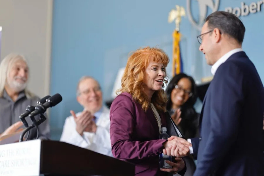 Pennsylvania Democrats turn data center attacks toward Garrity as she aims to pin Shapiro to the unpopular issue