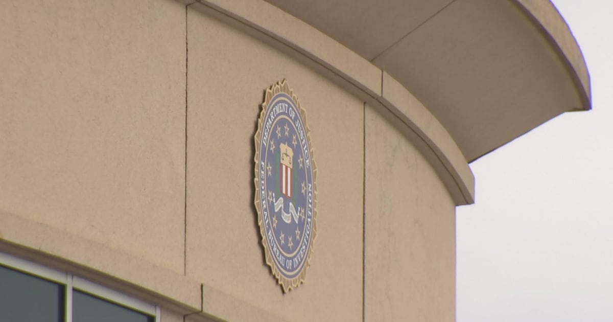 Person charged with threatening federal law enforcement; FBI serves warrants at Pittsburgh-area home – WPXI