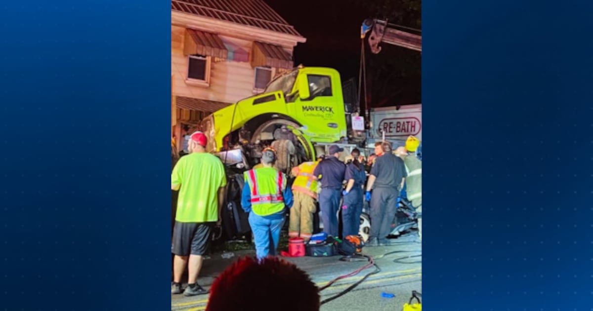 First responders spend 2 hours freeing person critically injured in Apollo crash