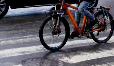 Pennsylvania lawmaker & advocates push for proposal that would change traffic laws for bicyclists