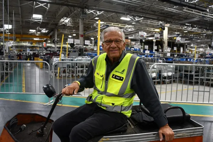 Longtime Mack employee Dan Miller
