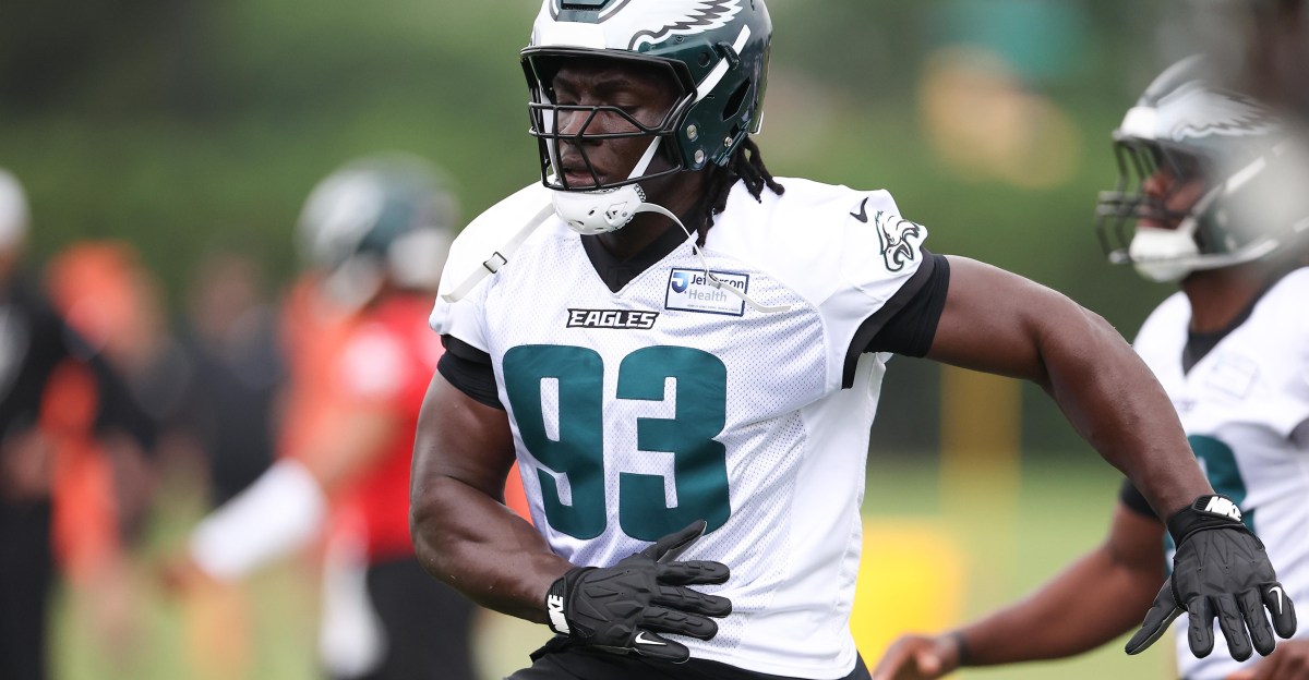 Eagles News: Uar Bernard speaks to Philadelphia media for the first time
