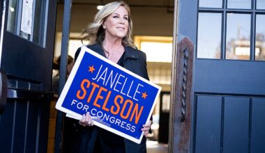 Scott Perry challenger Janelle Stelson wins Pennsylvania Democratic primary