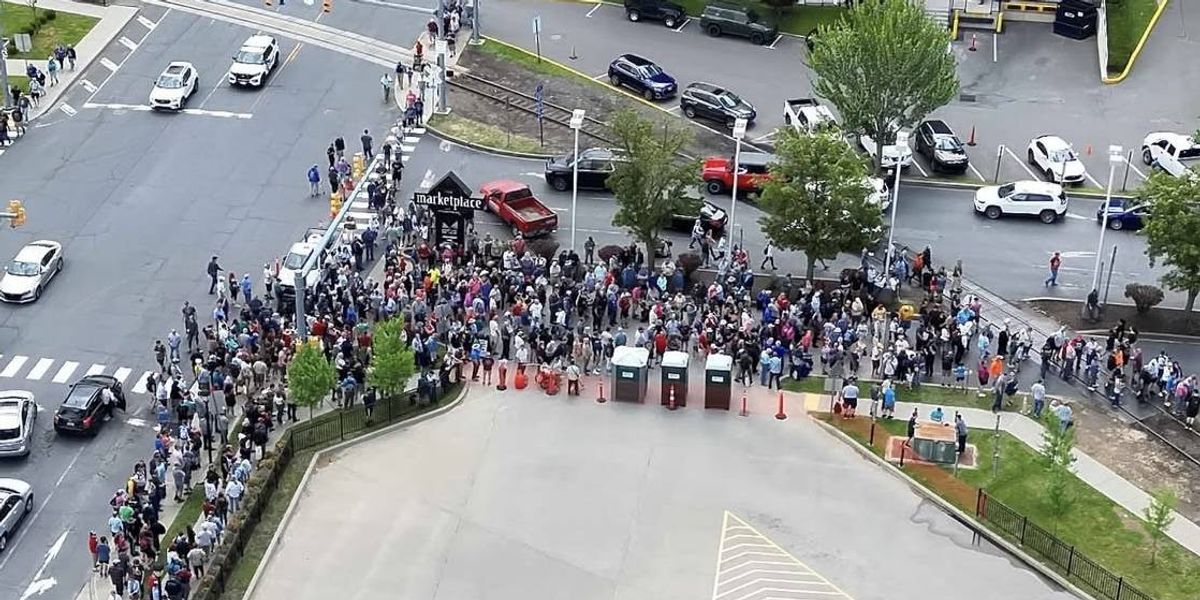 Massive crowds bring long wait times to Steamtown 'Big Boy' event