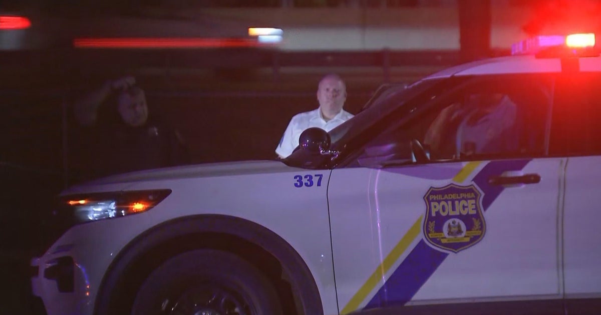 packer-ave-police-officer-hit-by-car-frame-1211.jpg