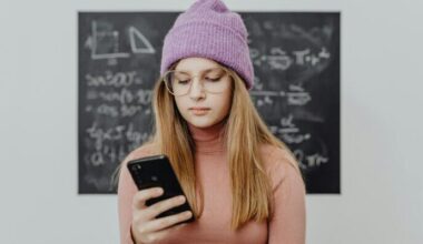 Cell Phone Ban Bill Advances as Pennsylvania Joins National Trend