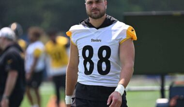 Steelers' tight end Pat Freiermuth ties the knot!
