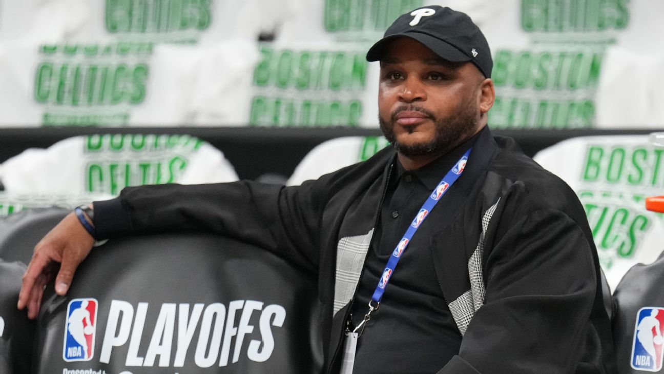 Sources - 76ers promote Jameer Nelson; Elton Brand out as GM