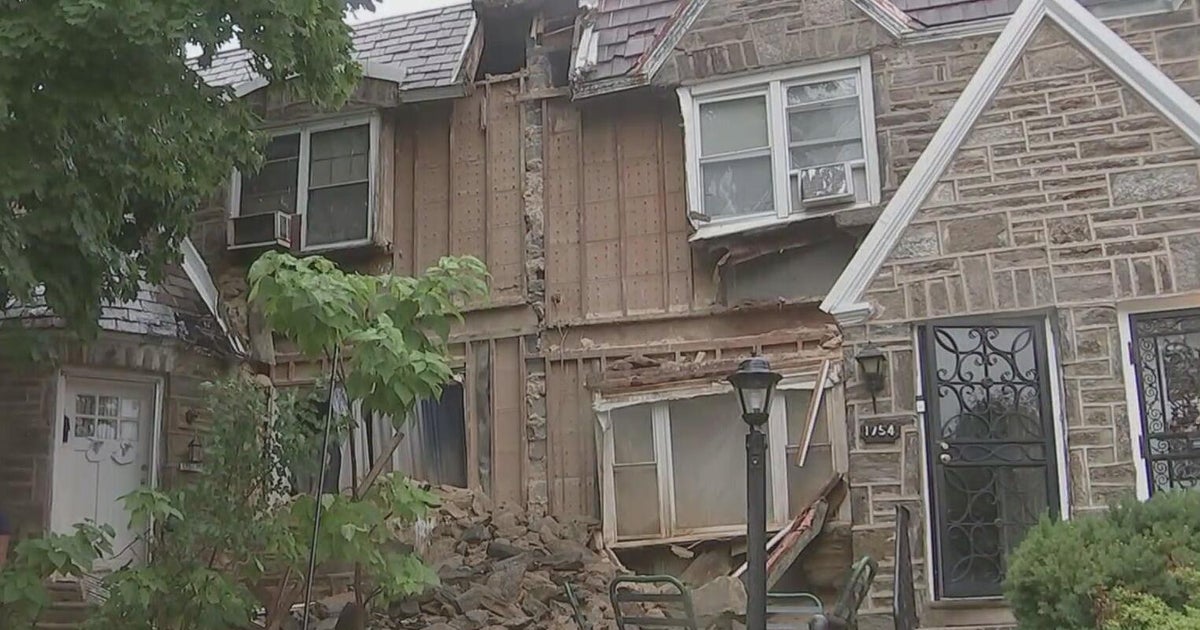 2 rowhomes partially collapsed in Philadelphia's West Oak Lane neighborhood amid Monday's severe weather
