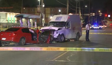 Driver hurt, brother killed in head-on crash in Philadelphia after attempting to pass double-parked car