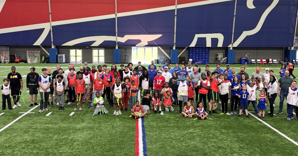 Big Brothers Big Sisters score team-building touchdown at Bills fieldhouse